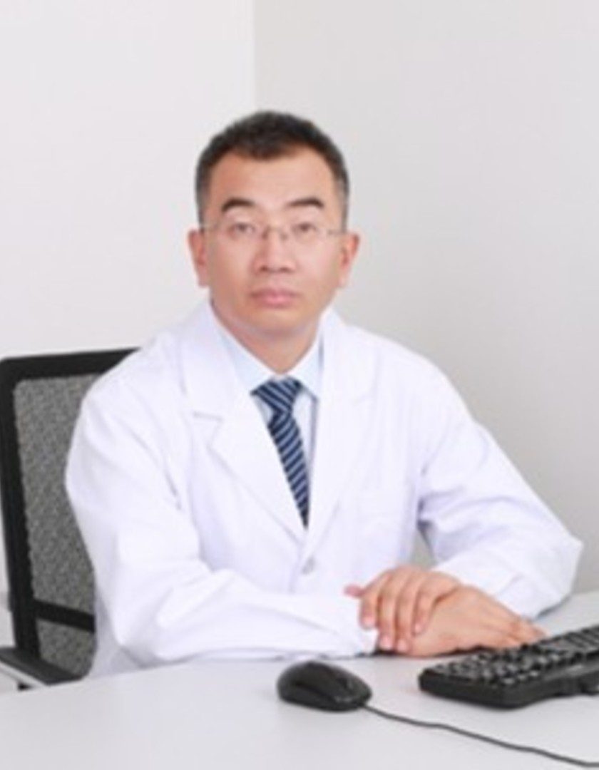 专家半身像